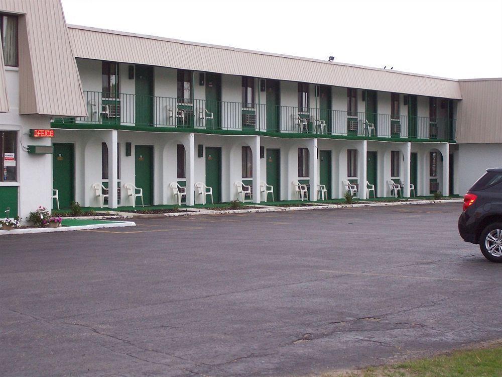 Granada Inn Motel - Kalkaska Exterior photo